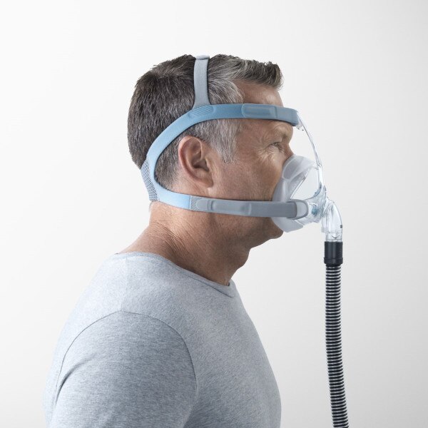 Male Wearing Vitera Full Face Mask